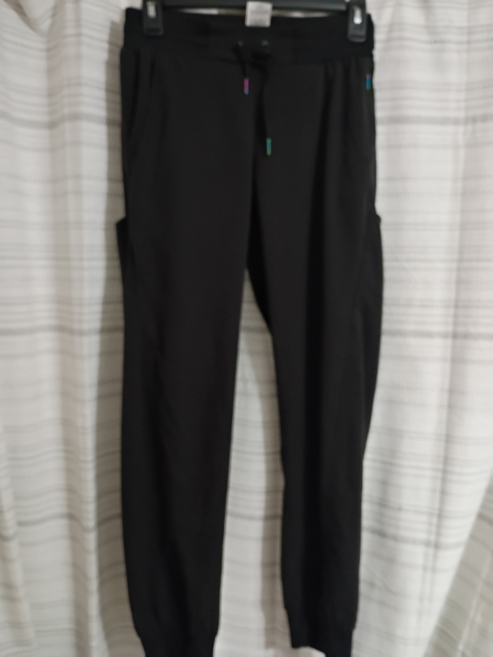 WonderWink Women's Black Short Sleeve V-Neck Scrub Set - Picture 2 of 5